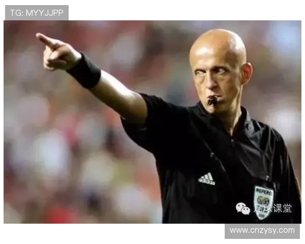 足球明星做出鄙视手势引发热议网友热议其背后深意与影响 足球明星做出鄙视手势引发热议网友热议其背后深意与影响