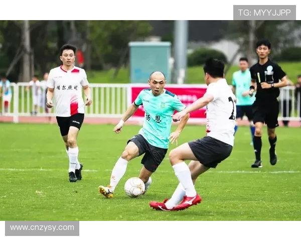 凉山州足球明星的崛起与发展：从草根到职业的奋斗历程与未来展望