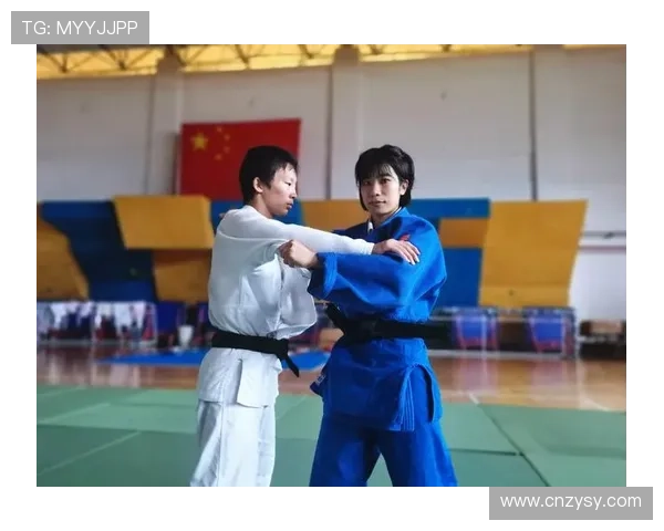 李丽专访：从青涩少女到羽毛球冠军的奋斗与成长之路